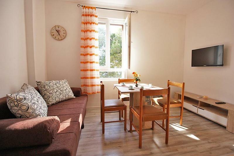 Apartman Simona Apartment *